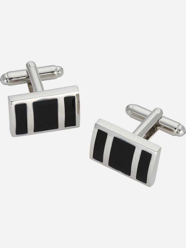 What Color Tux Matches with a Navy Prom Dress?