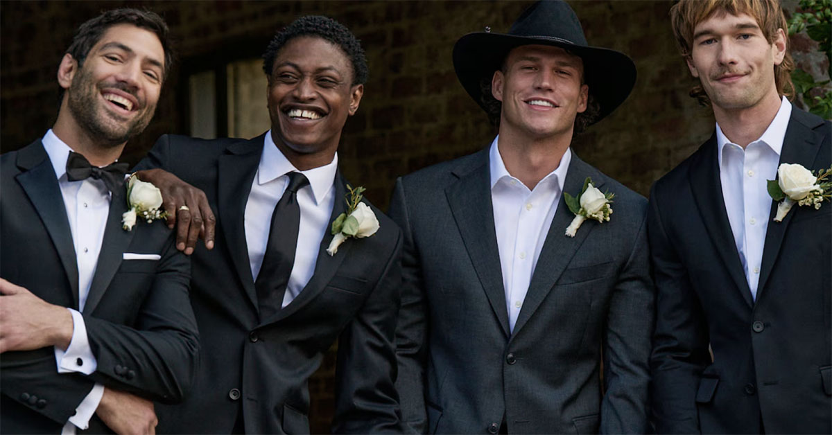 groomsmen group shot